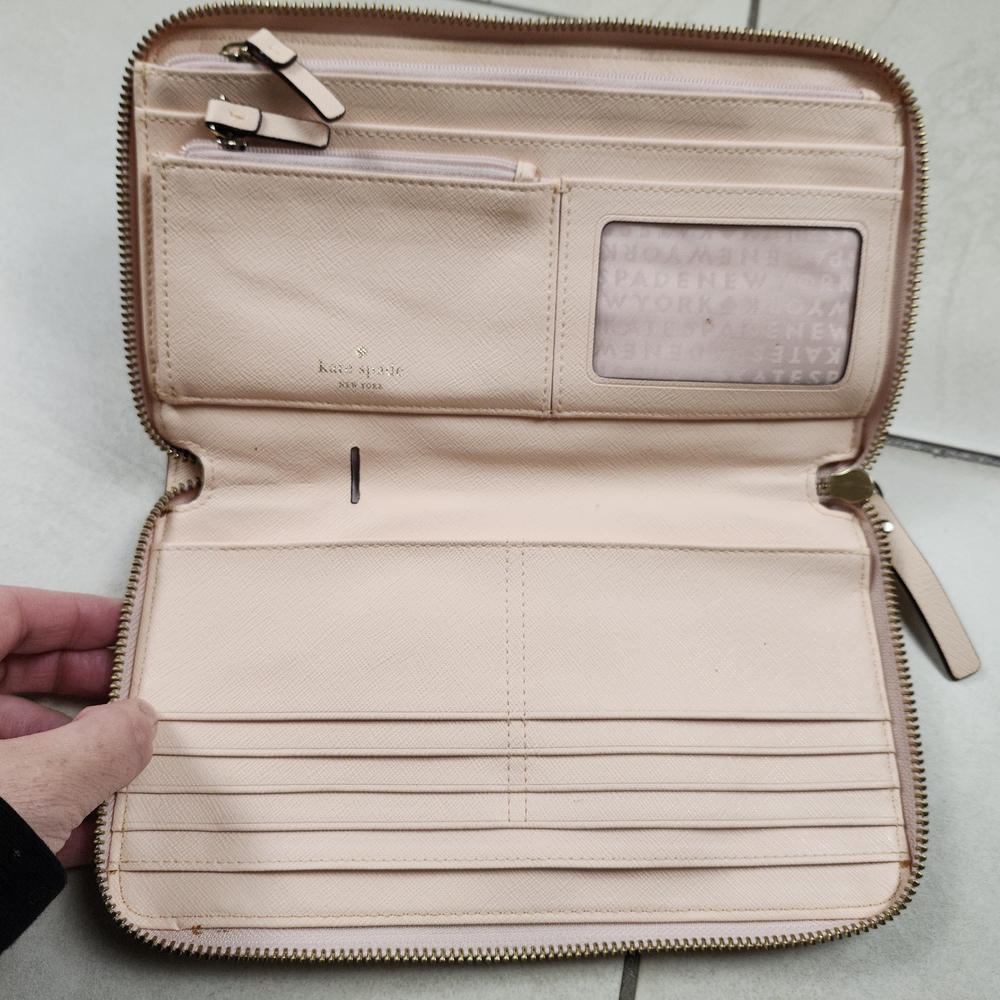 kate spade New York talla newbury lane Oversize Leather Travel Wallet Pale Blush - Picture 10 of 17